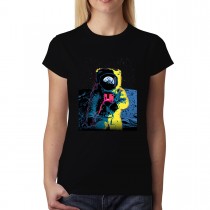 Astronaut Moon Landing Earth Womens T-shirt XS-3XL